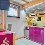 Lux W Domku Tylko Dwa Apartamentyz Jacuzzi Zewnetrznym *