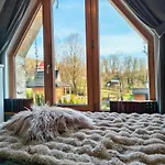 Lux W Domku Tylko Dwa Apartamentyz Jacuzzi Zewnetrznym Apartman *