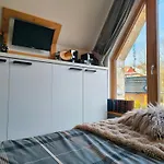 Lux W Domku Tylko Dwa Apartamentyz Jacuzzi Zewnetrznym Apartman