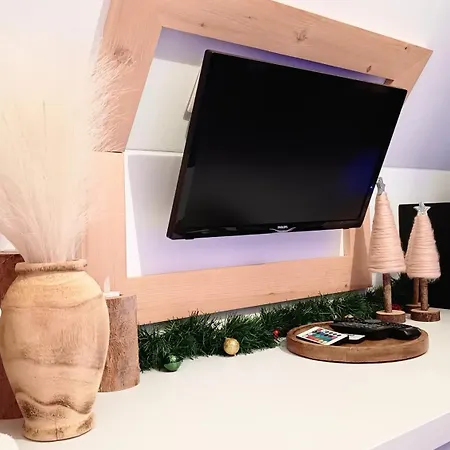 Lux W Domku Tylko Dwa Apartamentyz Jacuzzi Zewnetrznym